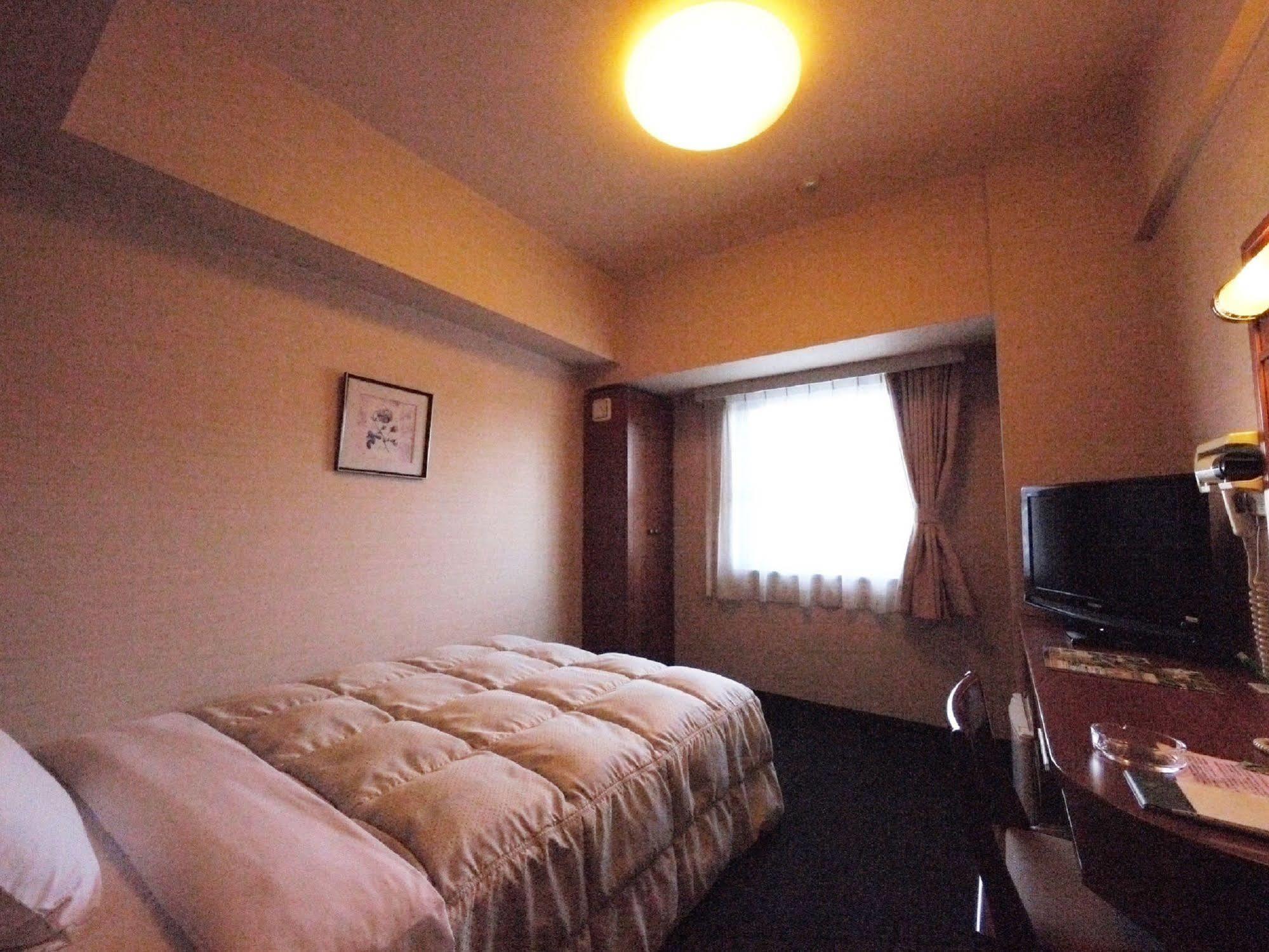 Hotel Route-Inn Suzuka Eksteriør bilde